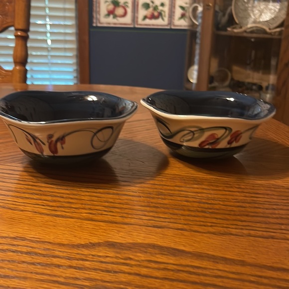 Gail Pittman Grapevine bowls - Picture 2 of 3